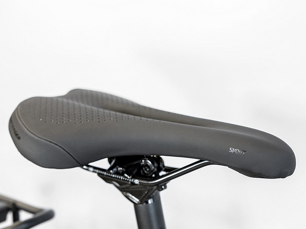 Trek Dual Sport 2 Equipped Stagger Gen 5 HD Bike and Sport
